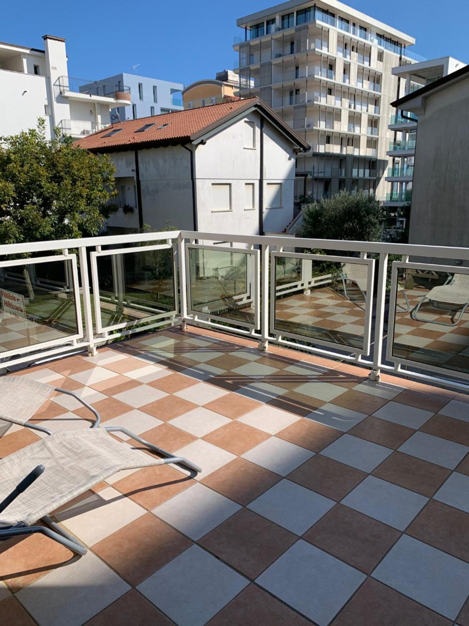 Appartamenti Monica Residence Foscolo Лидо-ди-Езоло Экстерьер фото